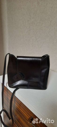 Сумочка новая натур кожа Roberto Buono