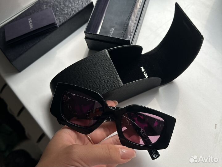 Солнечные очки Prada оригинал