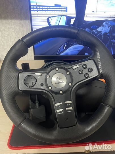 Игровой руль logitech
