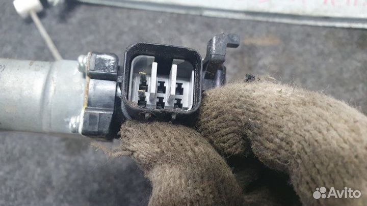 Стеклоподъемник передний правый Subaru Forester SH