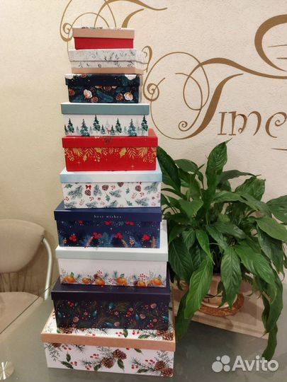 Новогодние подарочные коробки