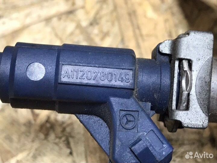 Топливная форсунка Mercedes-Benz Vito 639 M112.951