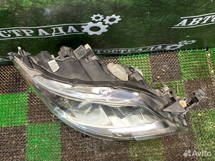 Фара правая Lexus Ls460 2006-2009