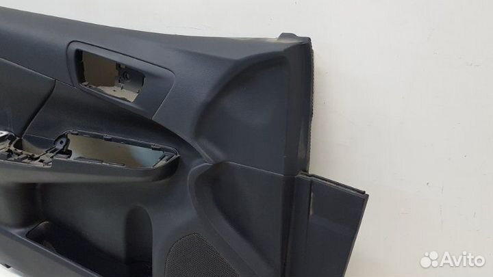 Обшивка двери передняя левая Toyota Camry V55