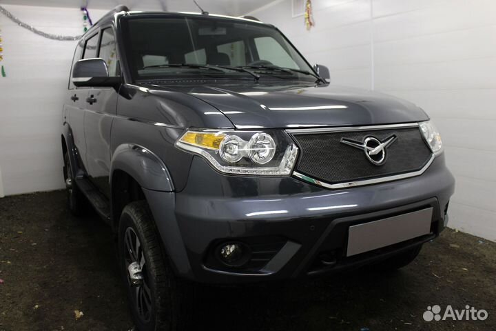 Защитная сетка радиатора черная УАЗ Patriot (2016