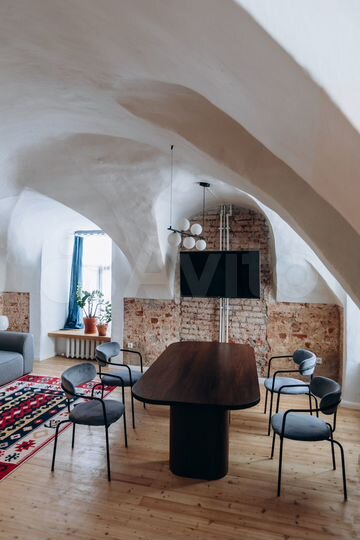 2-к. квартира, 70 м², 1/2 эт.