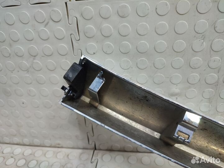 Молдинг решетки радиатора правый Mazda Cx-5 2 KF