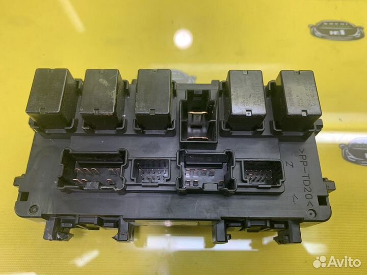 Блок предохранителей infiniti Q50 V37 2013-2019