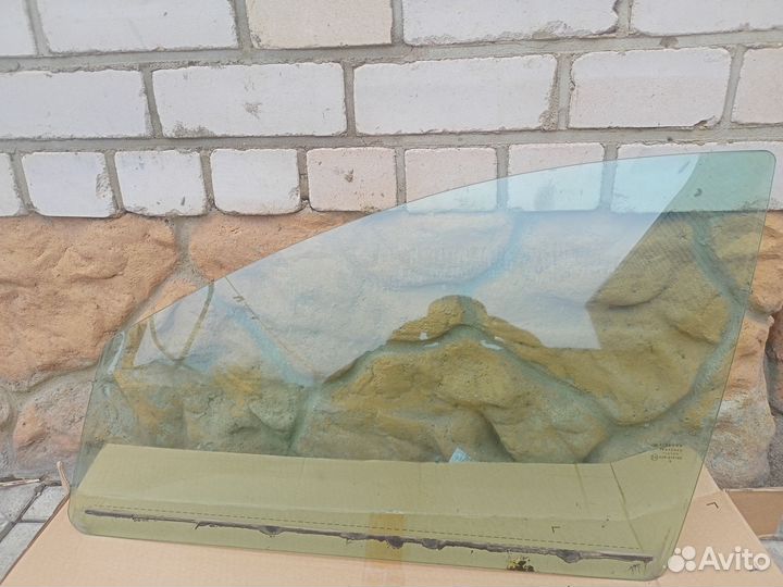 Стекло переднее левое лада веста