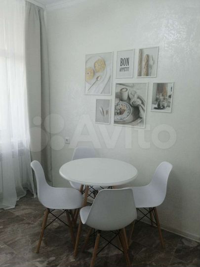 2-к. квартира, 58 м², 15/18 эт.