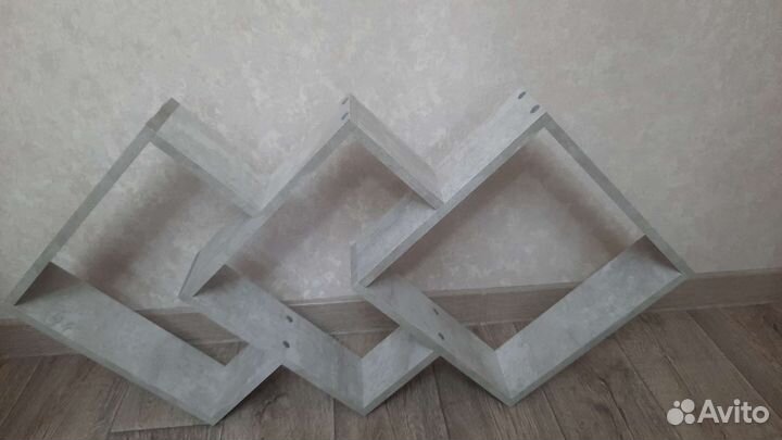 Полка настенная навесная