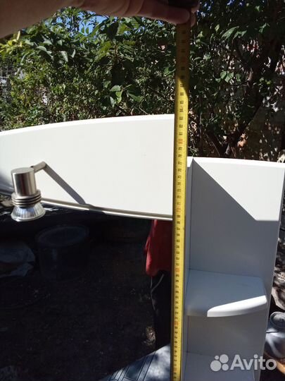 Зеркало с полкой в ванну