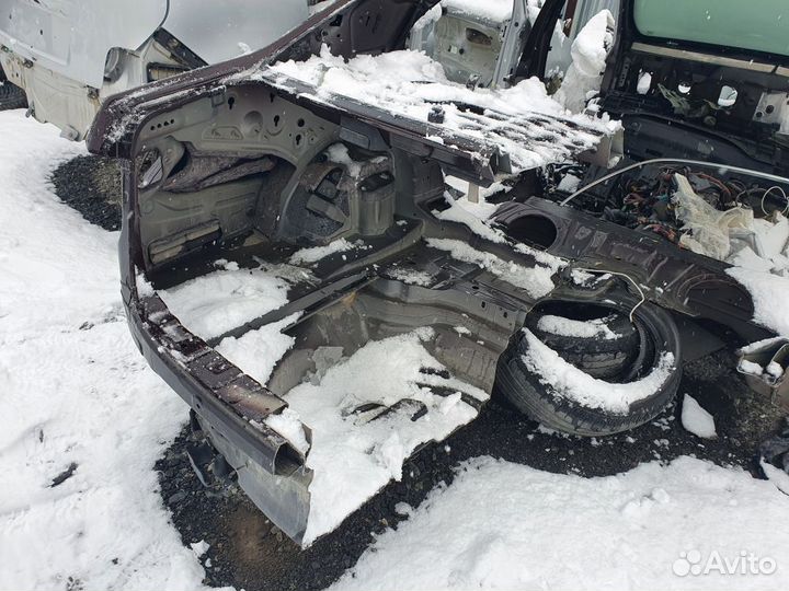 Крыло заднее левое Mercedes W212 (2009 - 2013)