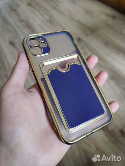 Чехол на iPhone 11