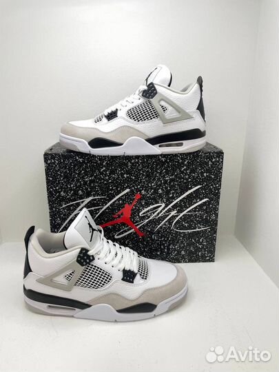 Nike Air Jordan 4