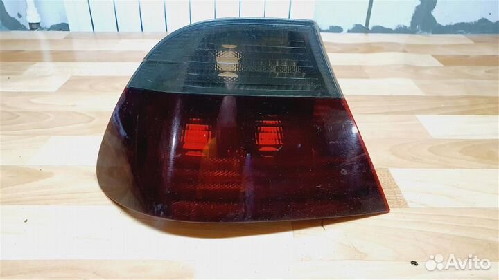 Фонарь задний правый BMW E46