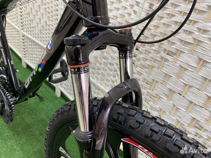 Велосипед с литыми дисками/ велосипед горный