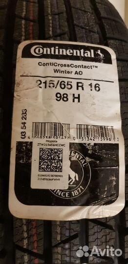 Continental ContiCrossContact Winter 215/65 R16 98H