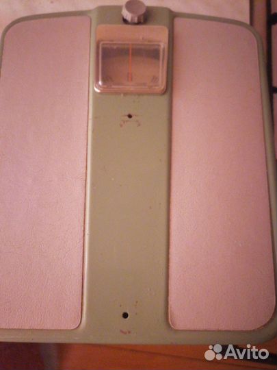 Стары напольные Весы с ручкой