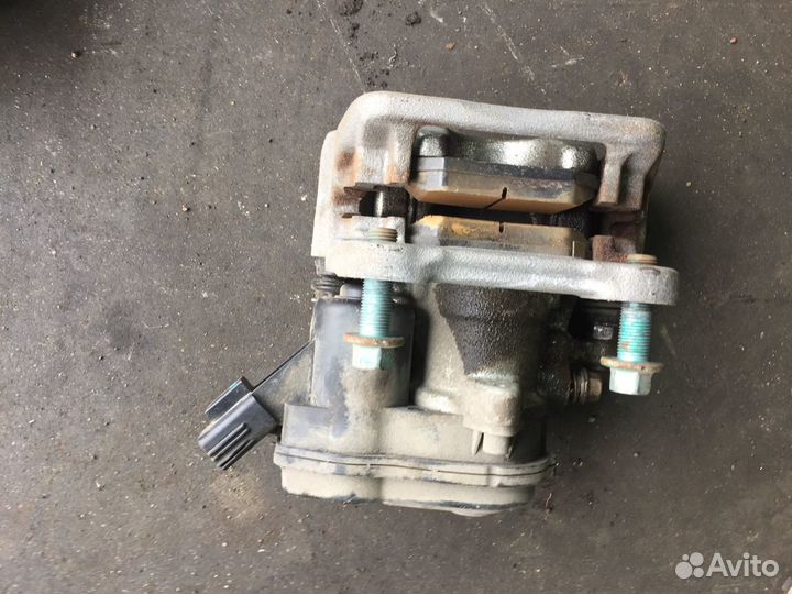 Мазда 6 Суппорт задний Лев