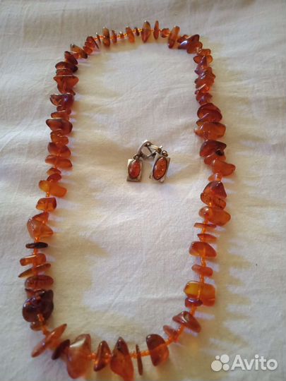 Янтарные бусы и серьги