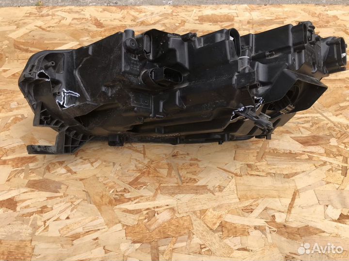 Фара правая Skoda Octavia A8 LED Линза