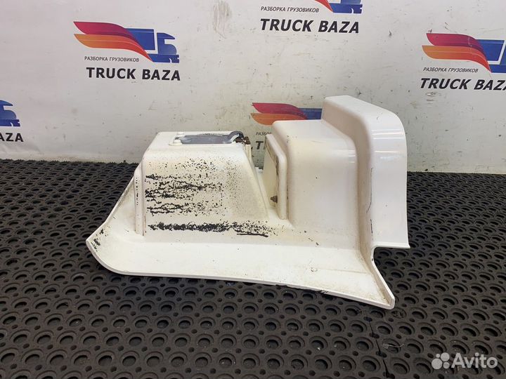 Корпус подножек правый камаз 5490