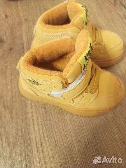 Кросовки зимние 23размер. Бесплатно