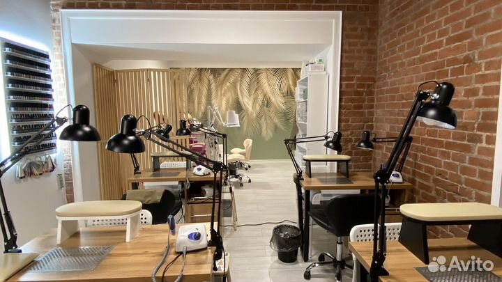 Мастер маникюра