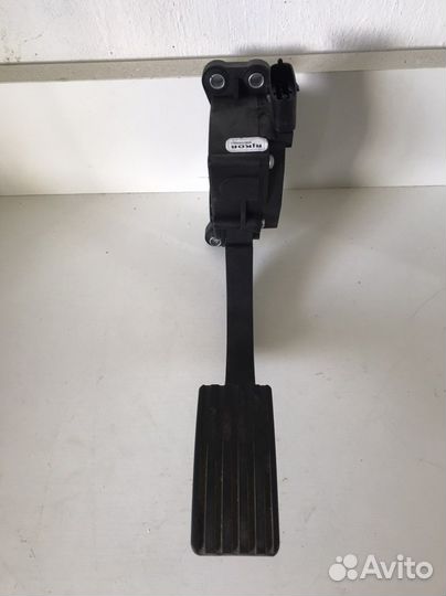 Педаль газа LADA Vesta