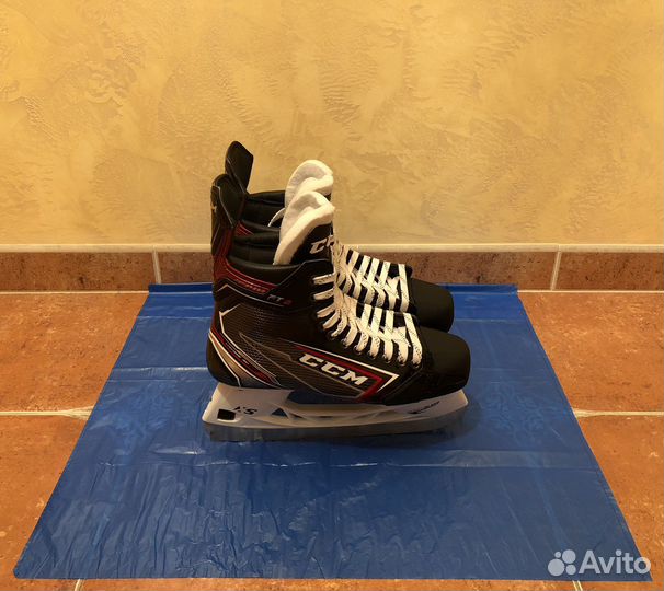 Хоккейные коньки CCM JetSpeed «FT2» Custom