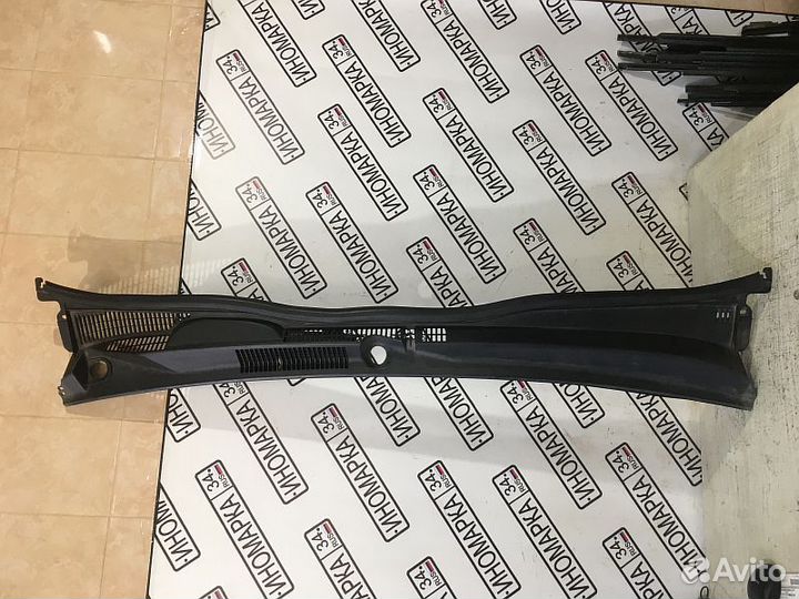 Решетка дворников жабо Тойота Прадо 120