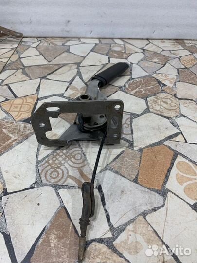 Ручник Ford Focus хэтчбэк 1.6 hwdb (100 Л.С) 2007