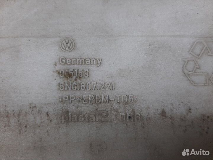 Бампер 5N0807221 Volkswagen Tiguan (2007-2011)