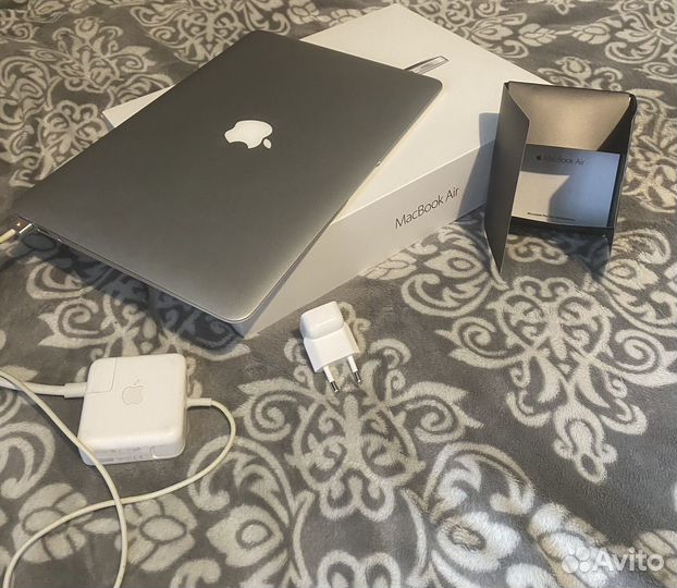 Apple MacBook Air 13 / Оригинал на 128gb