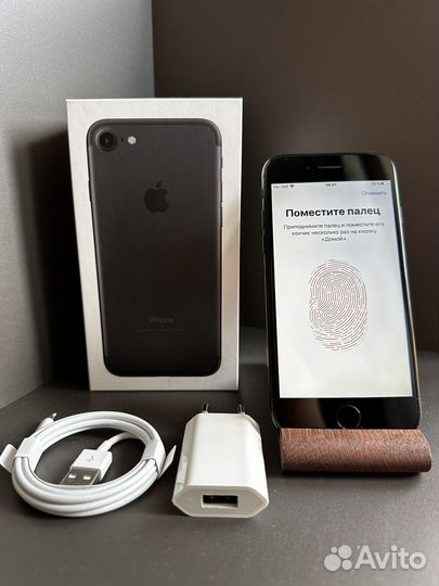 iPhone 7, 32 ГБ