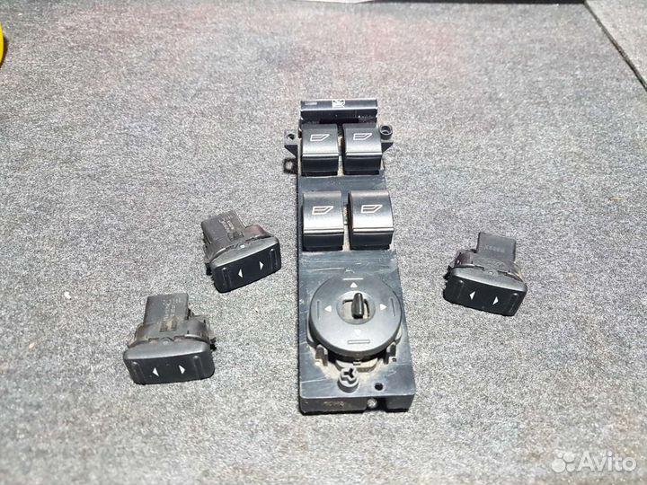 Блок стеклоподъемников ford C-MAX