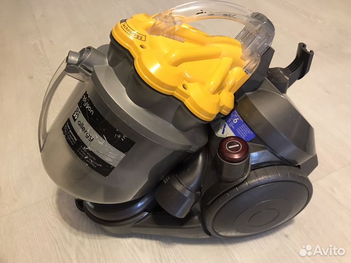Пылесос dyson DC29 нерабочий
