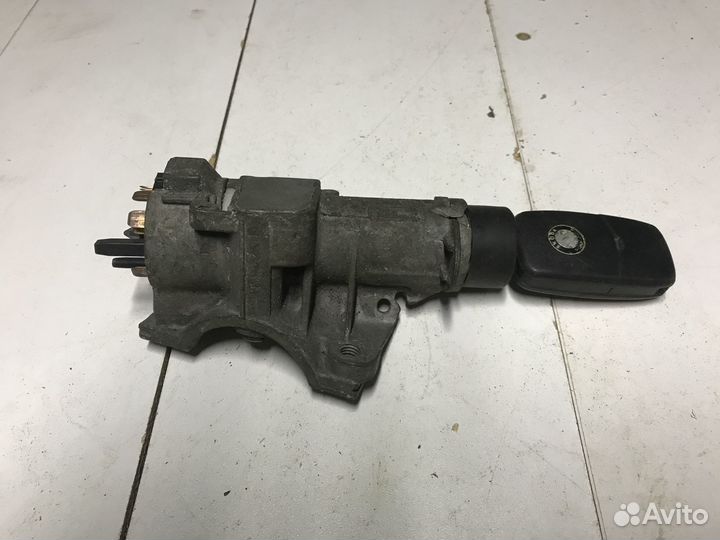 Шкода Фабия 1 замок зажигания с ключом