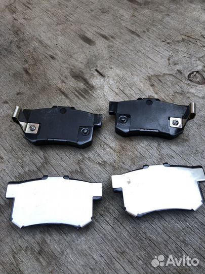 Тормозные колодки Honda accord 8