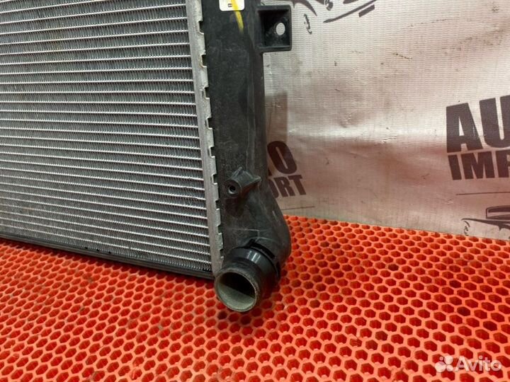 Радиатор охлаждения Skoda Superb 3T cbbb 2009
