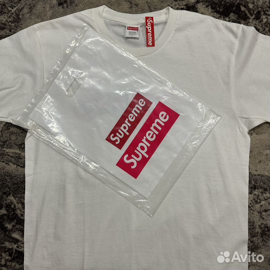 Футболка Supreme Pillows Tee