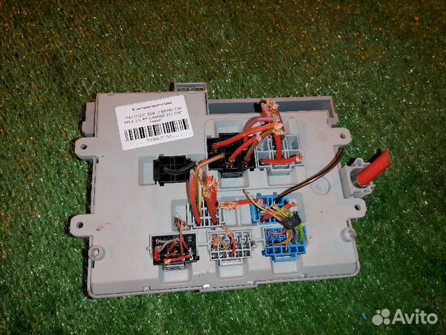 Блок предохранителей BMW 3-series E90