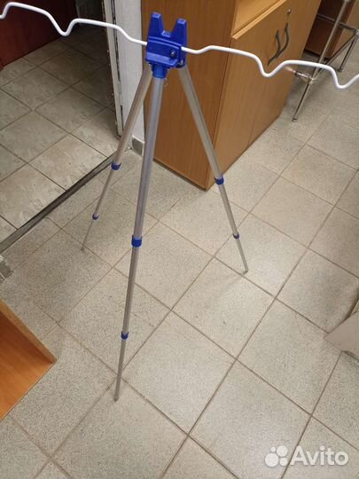 Тренога для удилищ east shark