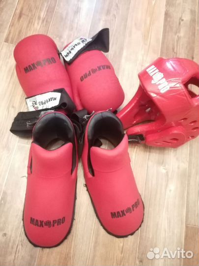 Полный комплект экипировки для тхэквондо