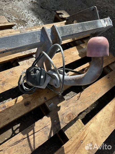 Фаркоп на Renault Duster