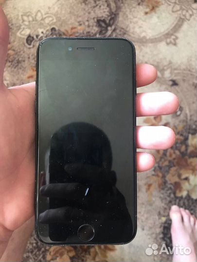 Телефон iPhone 7 32 GB
