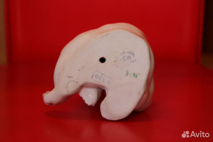 Фарфоровая статуэтка Белый медведь гики 1950-е