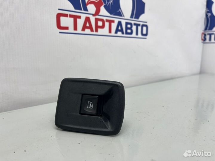 Кнопка стеклоподъемника Renault Logan 2 K7MA812