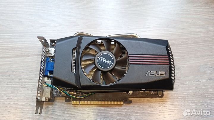 Видеокарта Asus GTX 550 Ti